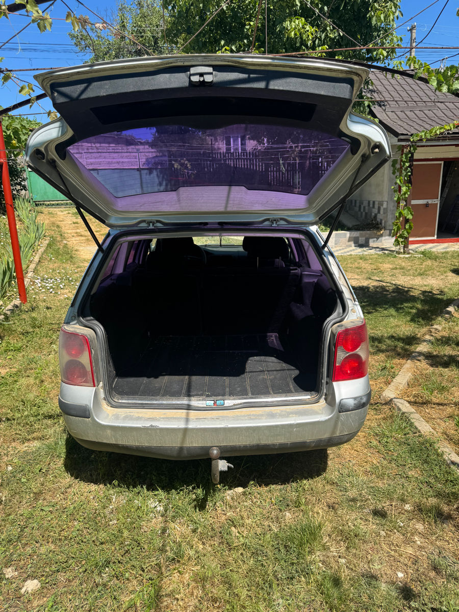  Se vinde vw passat,2003,1.9 tdi foto 3