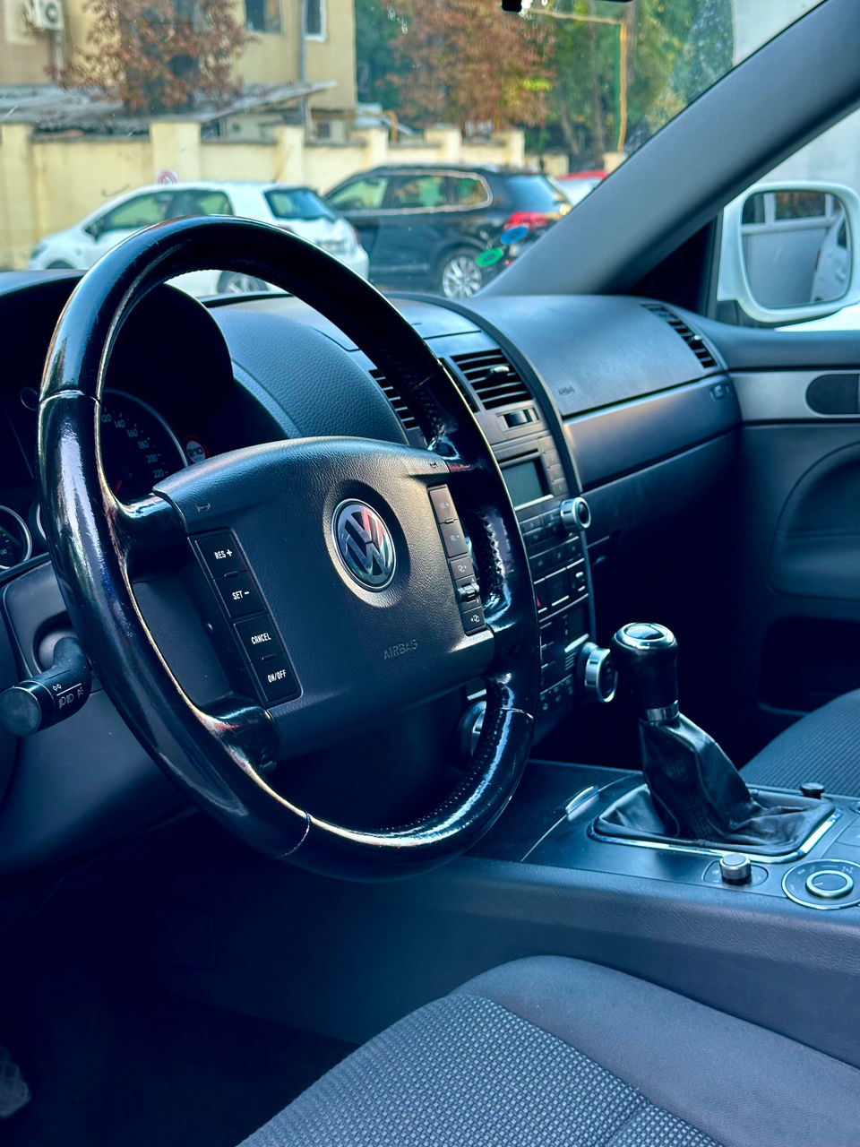 Volkswagen Touareg foto 4