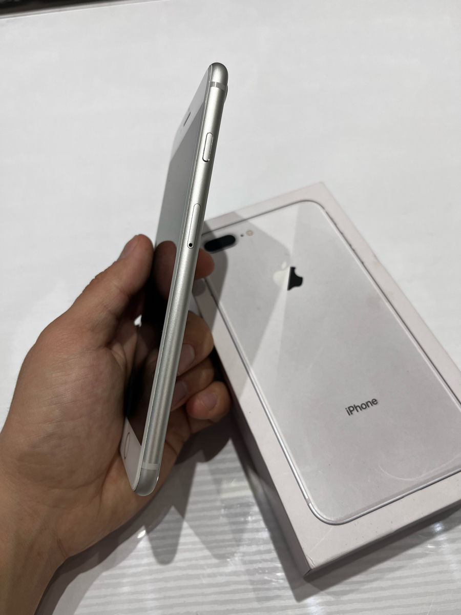 White Iphone 8 Plus at ₹ 10999/piece in Surat | ID: 2854607532733