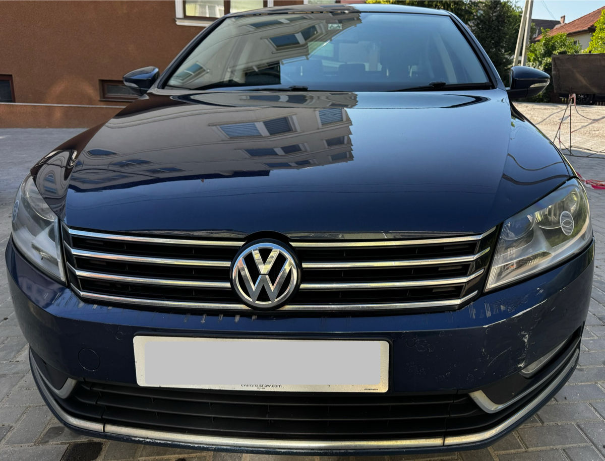 Volkswagen Passat foto 1