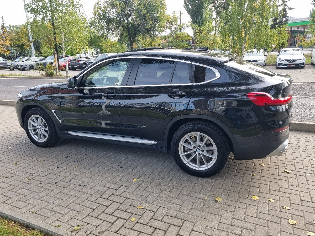 BMW X4 2022 photo 8