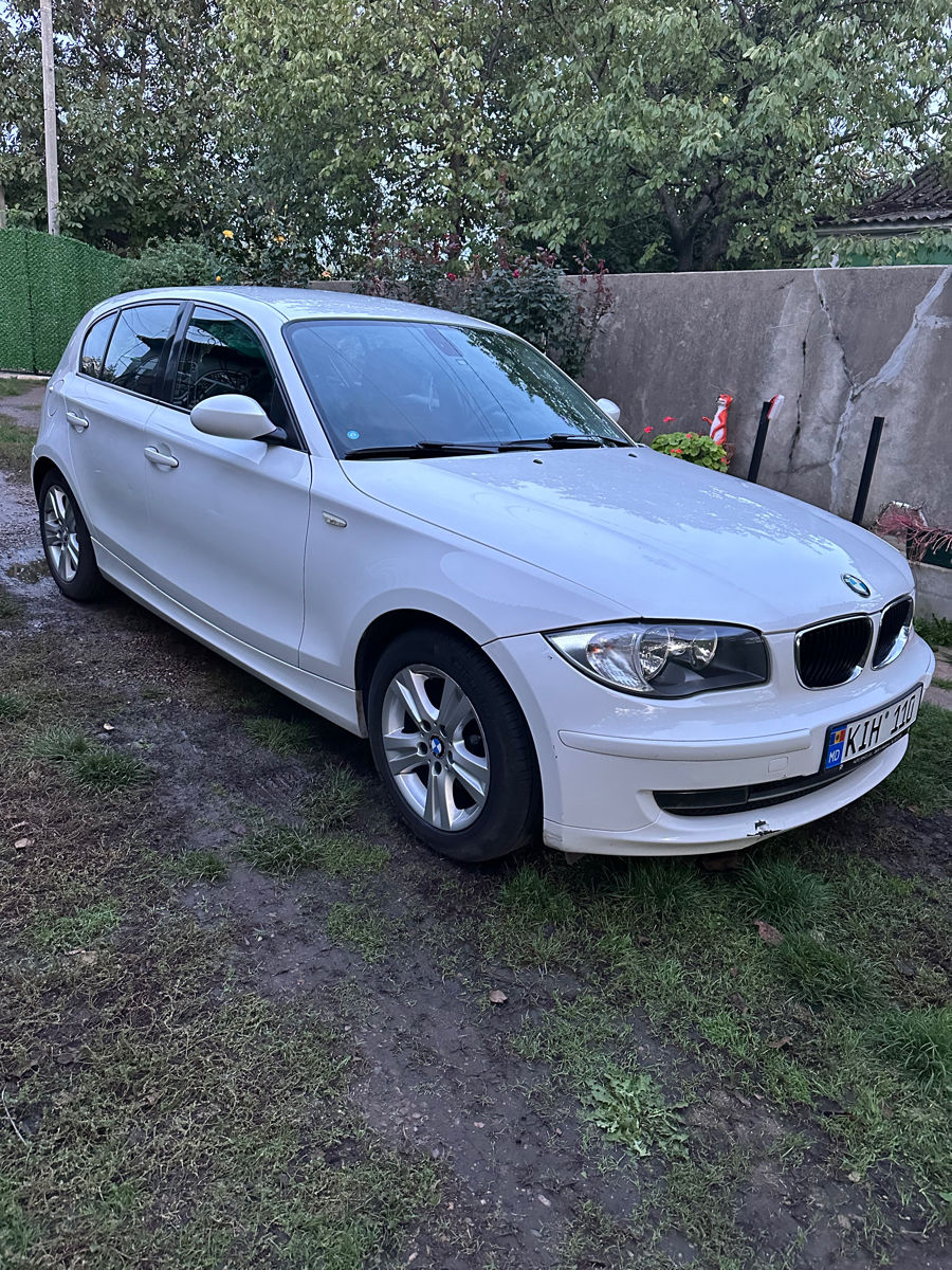 BMW 1 Series фото 0