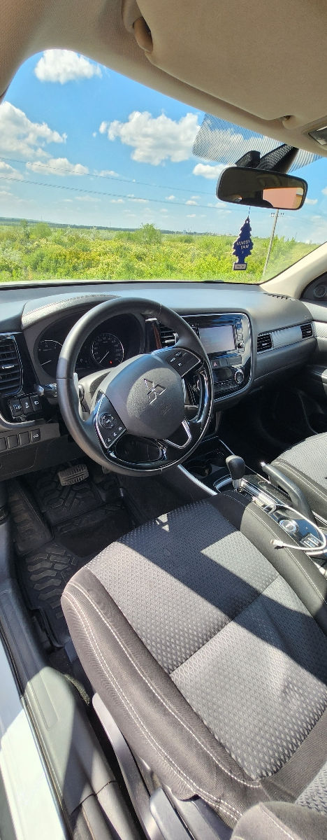 Mitsubishi Outlander foto 4