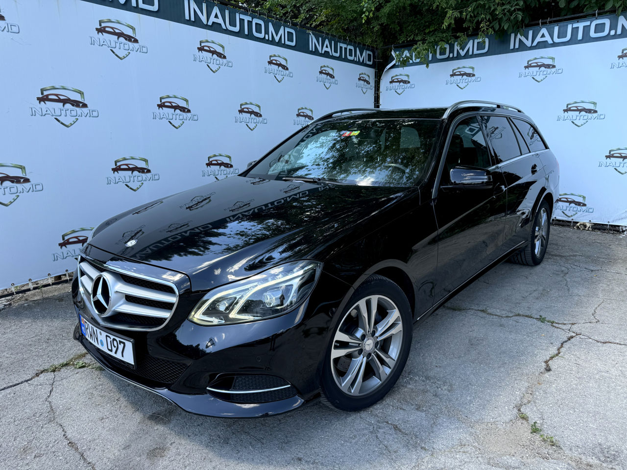 Mercedes E-Class foto 1