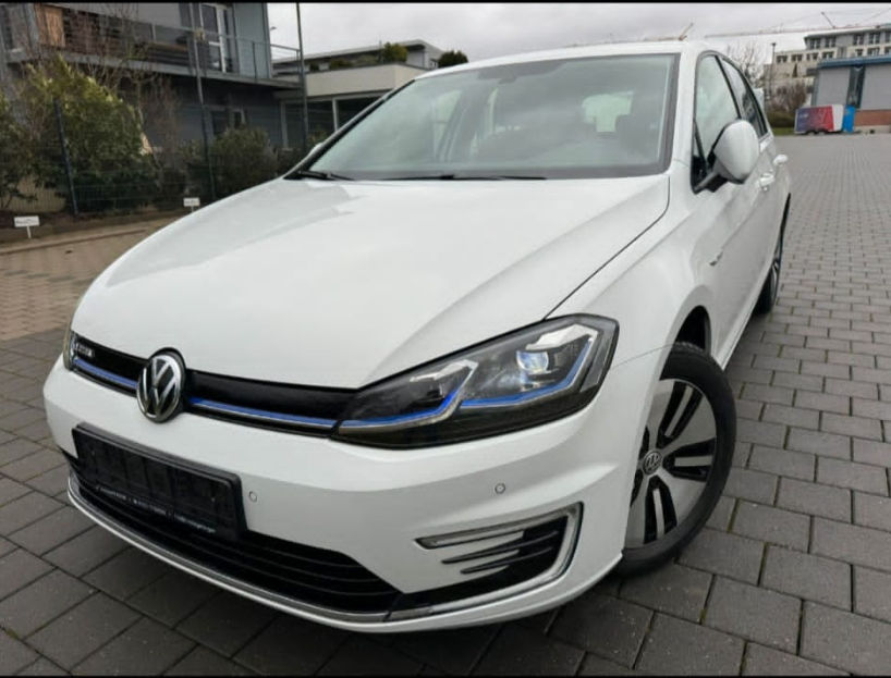 Volkswagen Golf foto 0