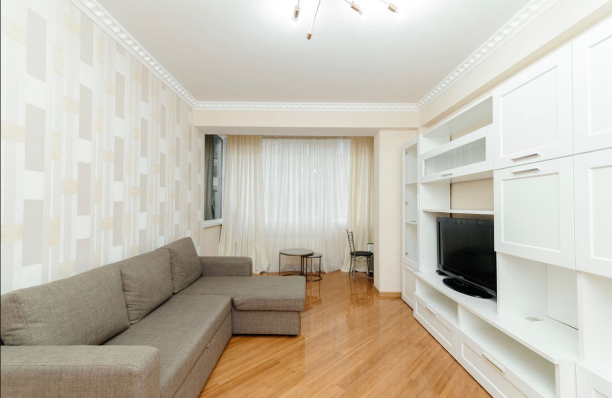 Apartament cu 2 camere, 65 m², Buiucani, Chișinău foto 2