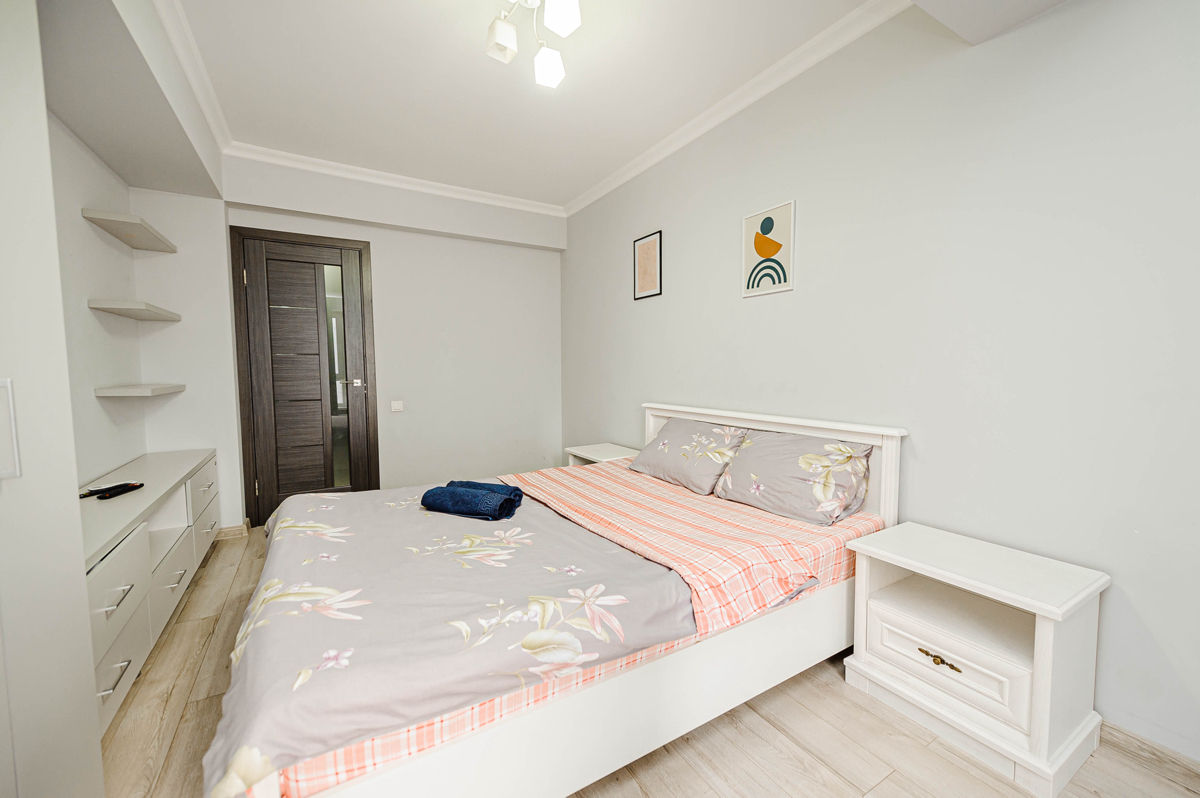 Apartament cu 1 cameră, 43 m², Centru, Chișinău foto 2