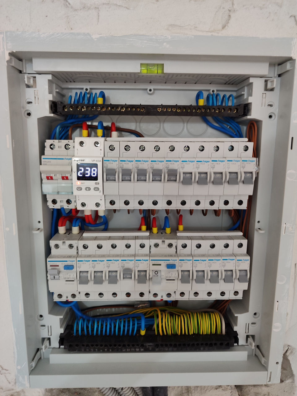 Electric, electric, electrician, cele mai bune preturi, lucrari electrice ieftin si calitativ foto 0