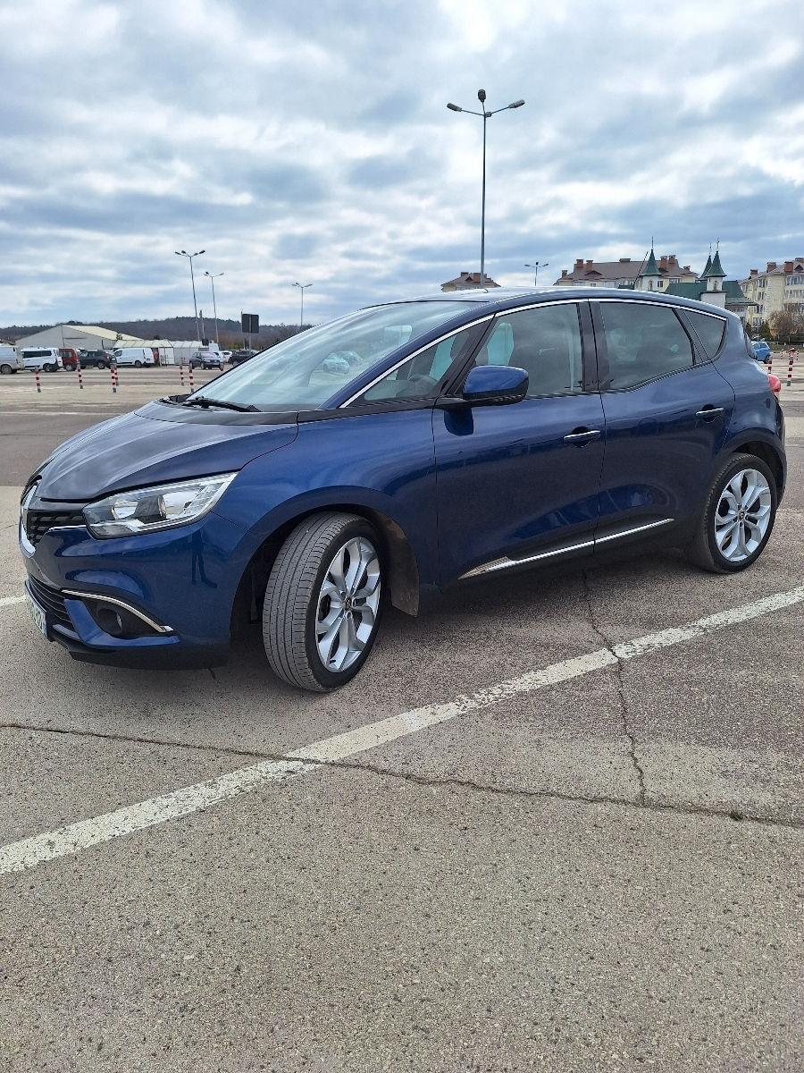 RenaultScenic