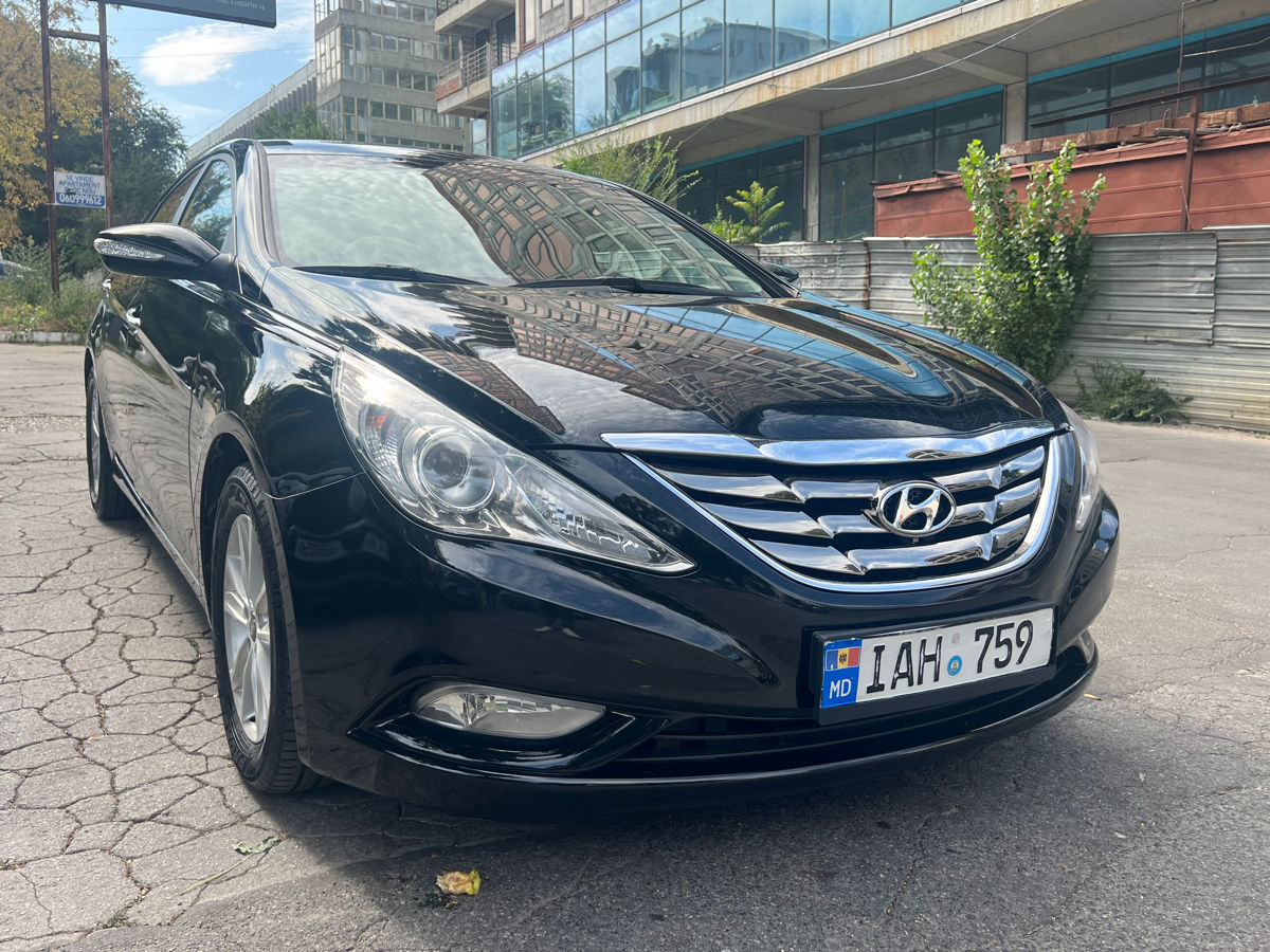 Hyundai Sonata foto 0