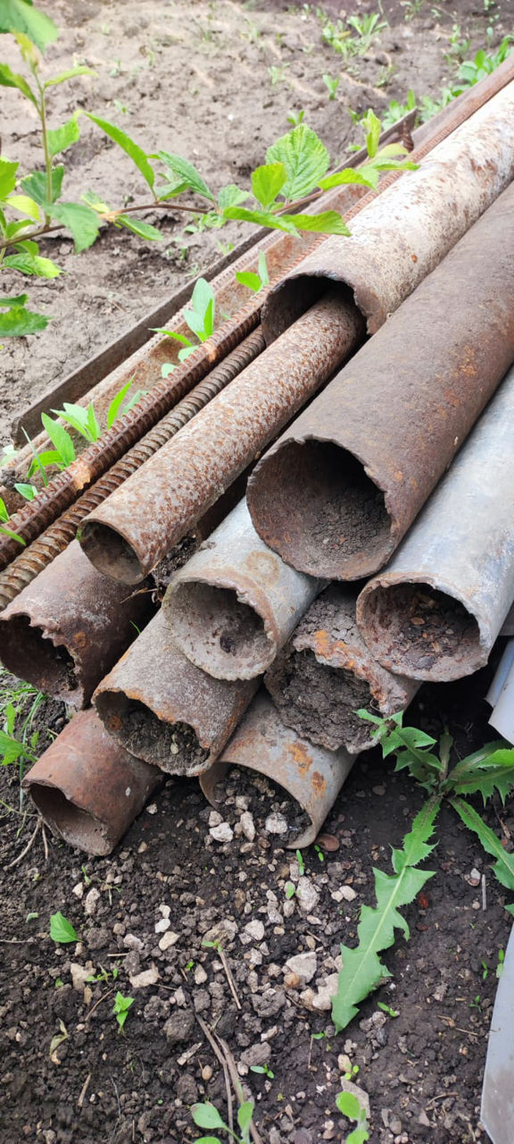 Металлические трубы толстостенные.