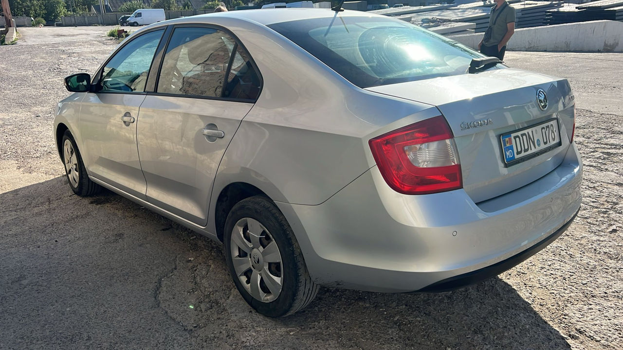 Skoda Rapid foto 3