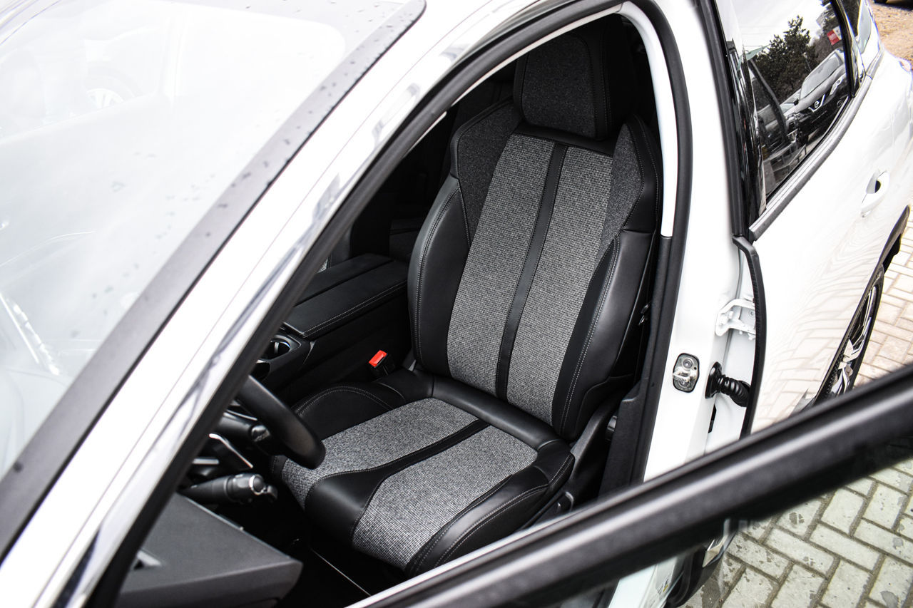Peugeot 3008 foto 13