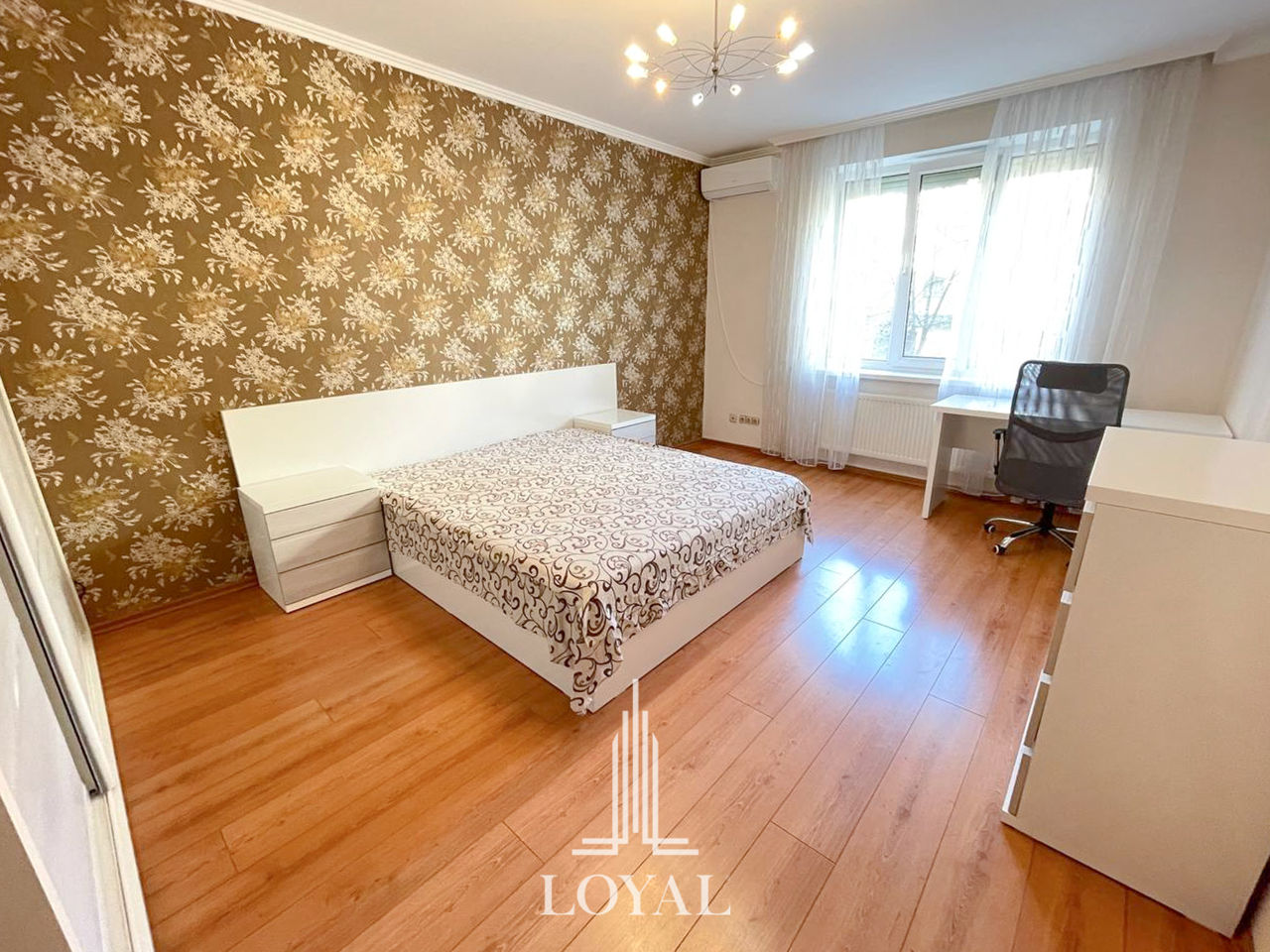 Apartament cu 3 camere, 130 m², Centru, Chișinău foto 9