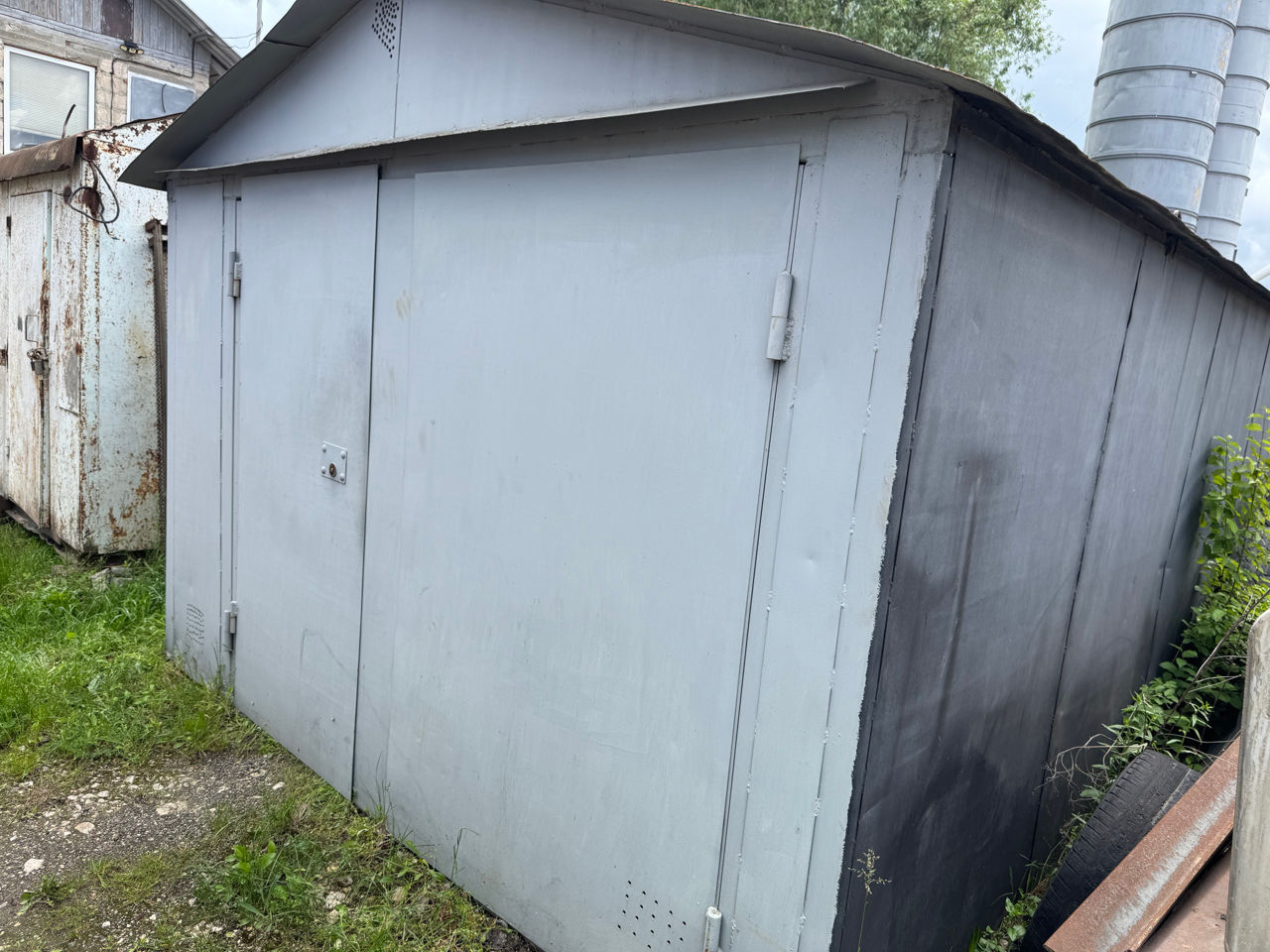 Constructie metalica (garaj), depozite foto 1