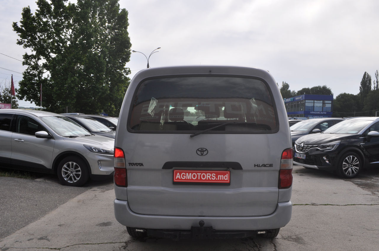 Toyota Hiace