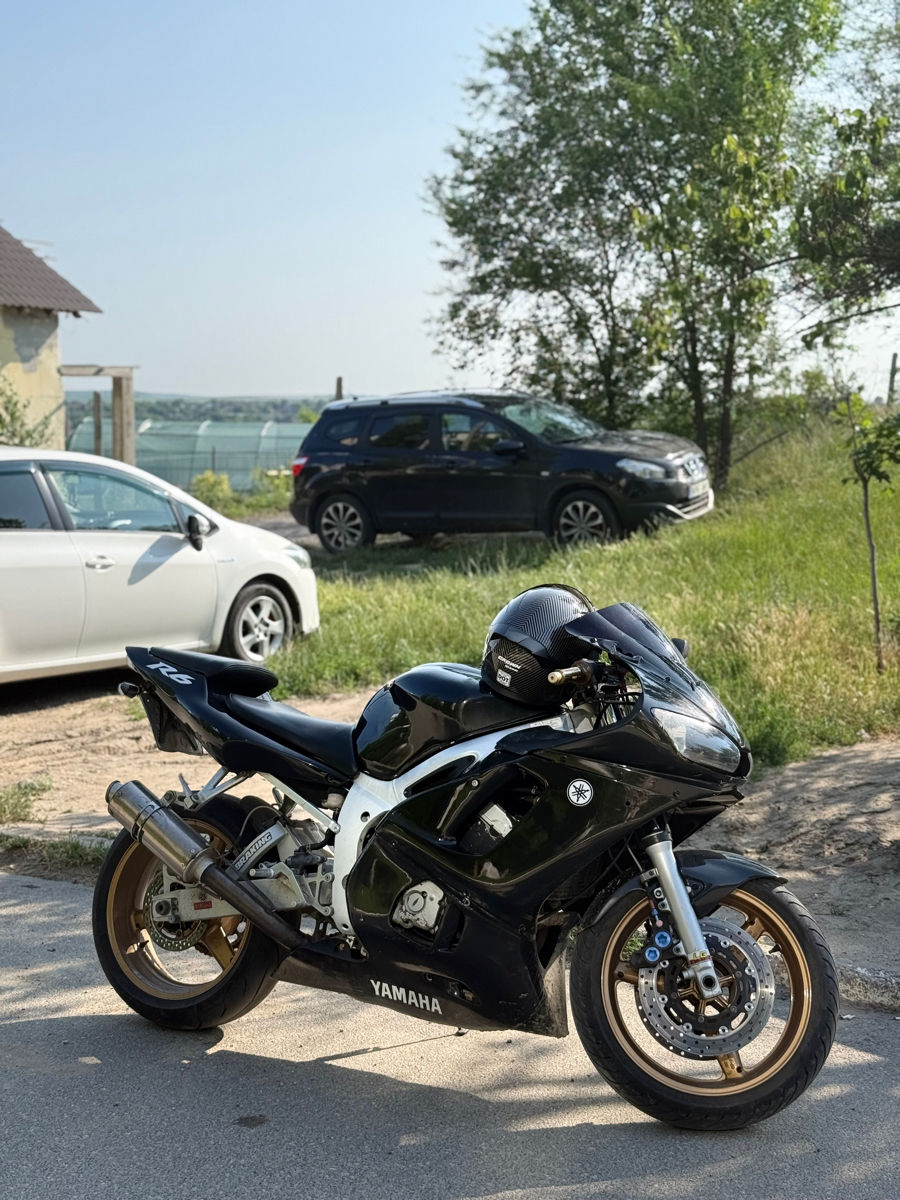 Yamaha R 6  foto 2
