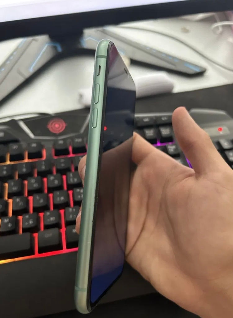 IPhone 11  foto 2