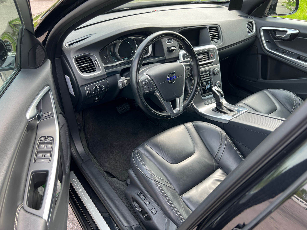 Volvo V60 фото 5