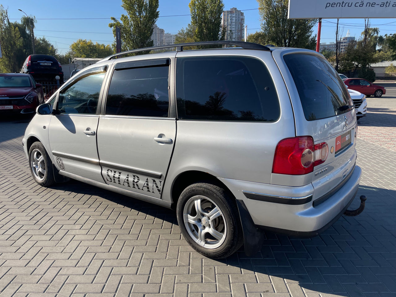 Volkswagen Sharan foto 7