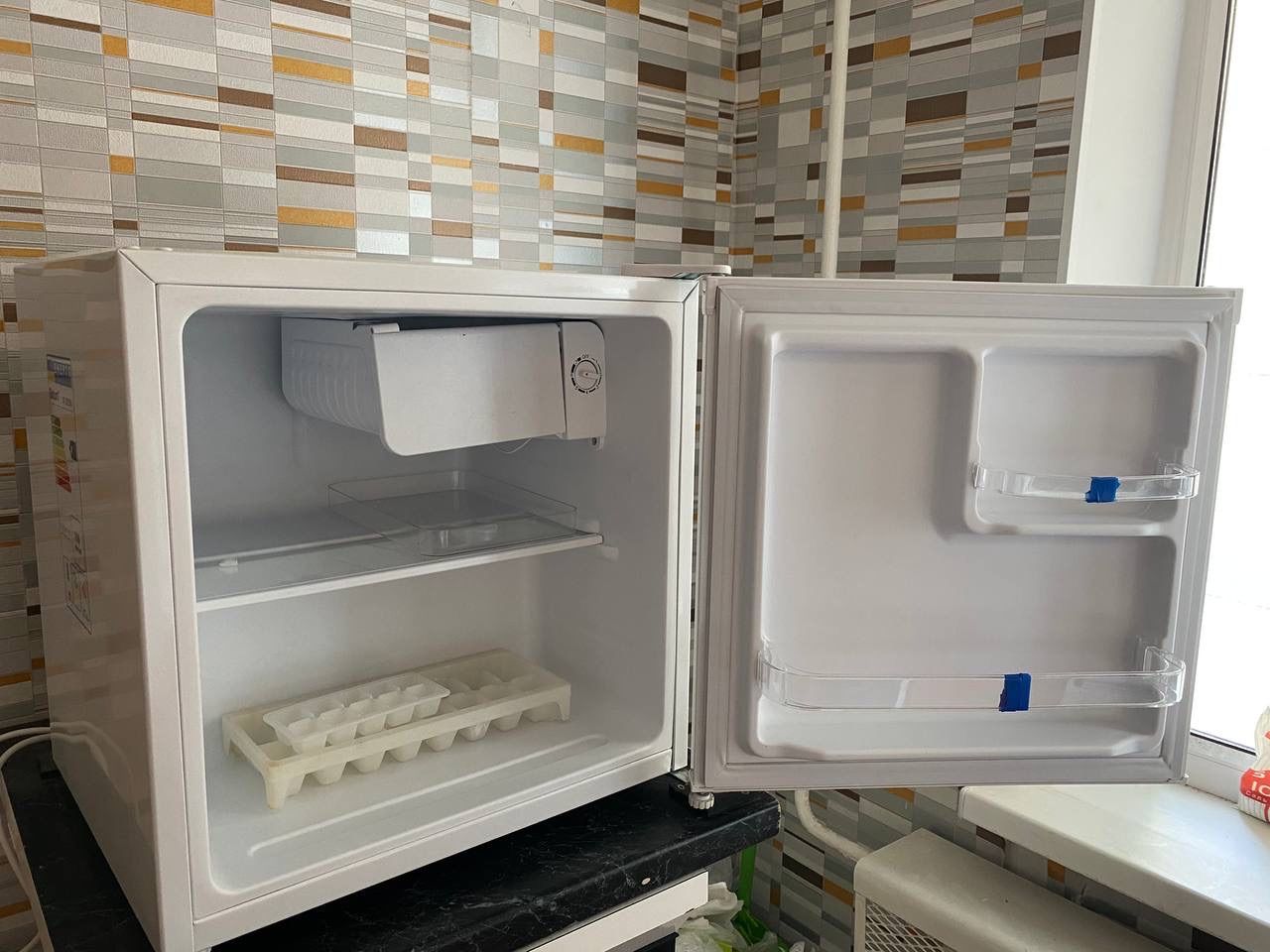 Продаю новый холодильник