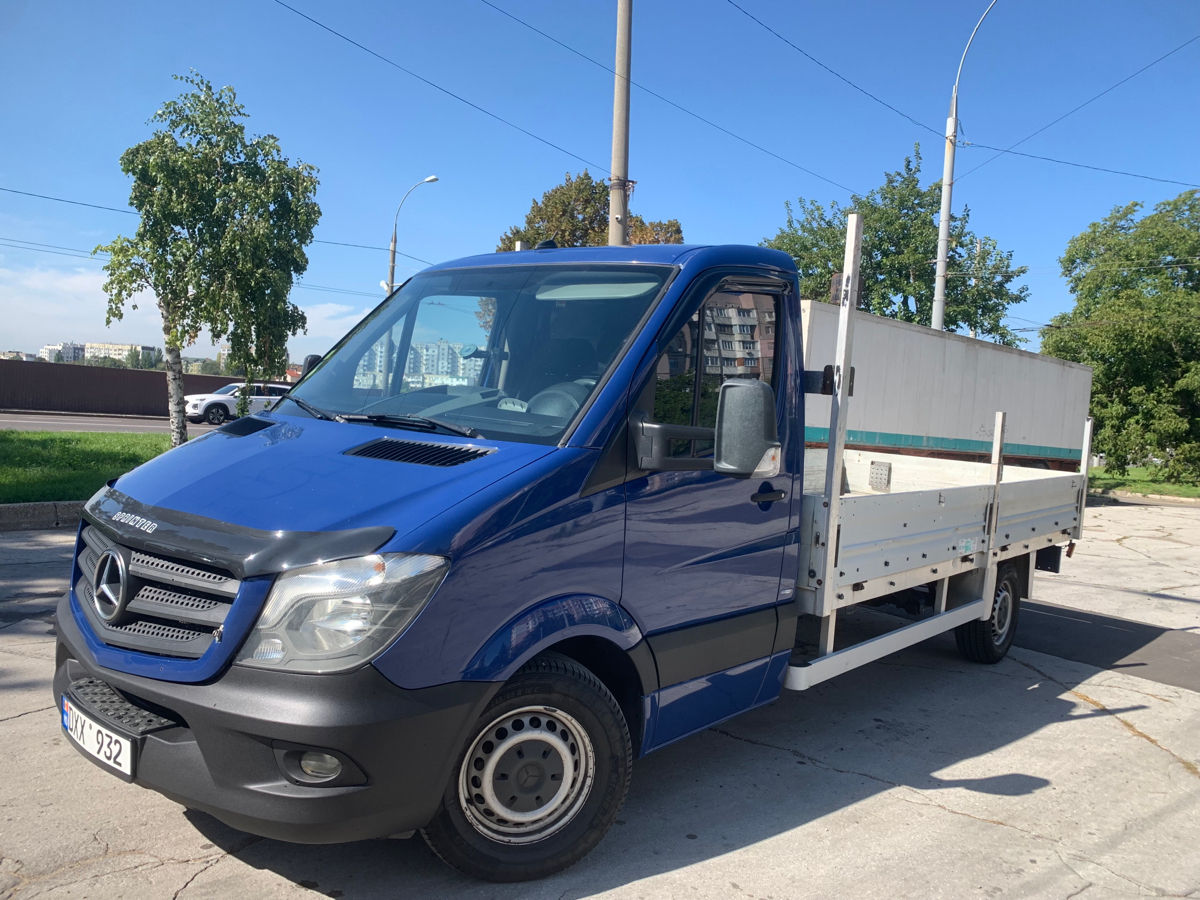 Mercedes Sprinter 319 foto 2