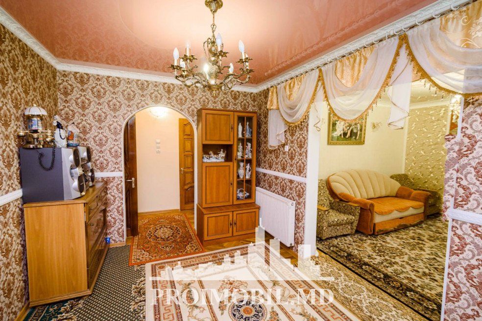 Apartament cu 4 camere, 110 m², Buiucani, Chișinău foto 4