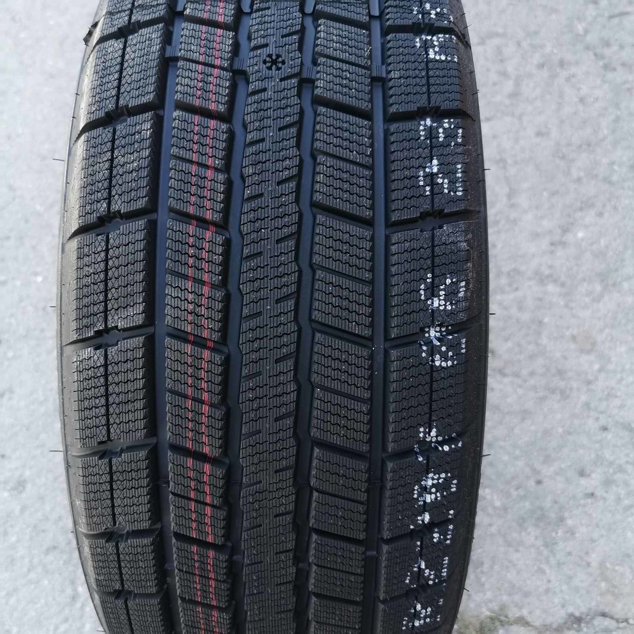 245/45 R17, 225/55 R17, 225/50 R17 foto 3