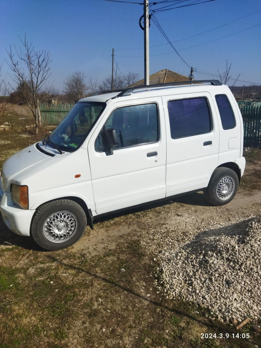 Suzuki Wagon R+