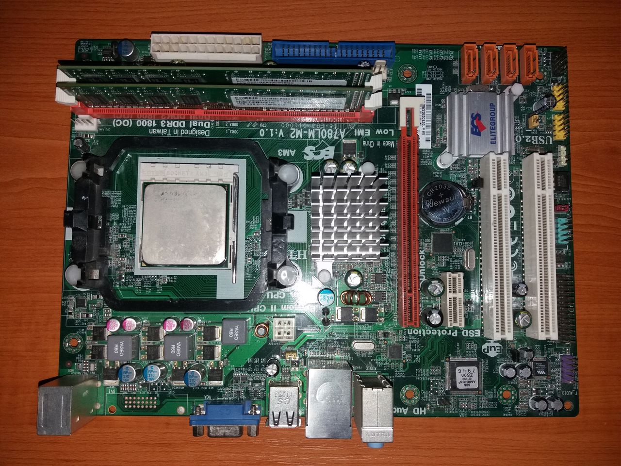 Материнская плата socket AM3, встроенная видеокарта, ddr3, + память Ram ...