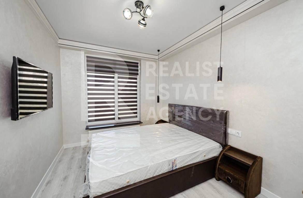 Apartament cu 2 camere, 80 m², Centru, Chișinău foto 3