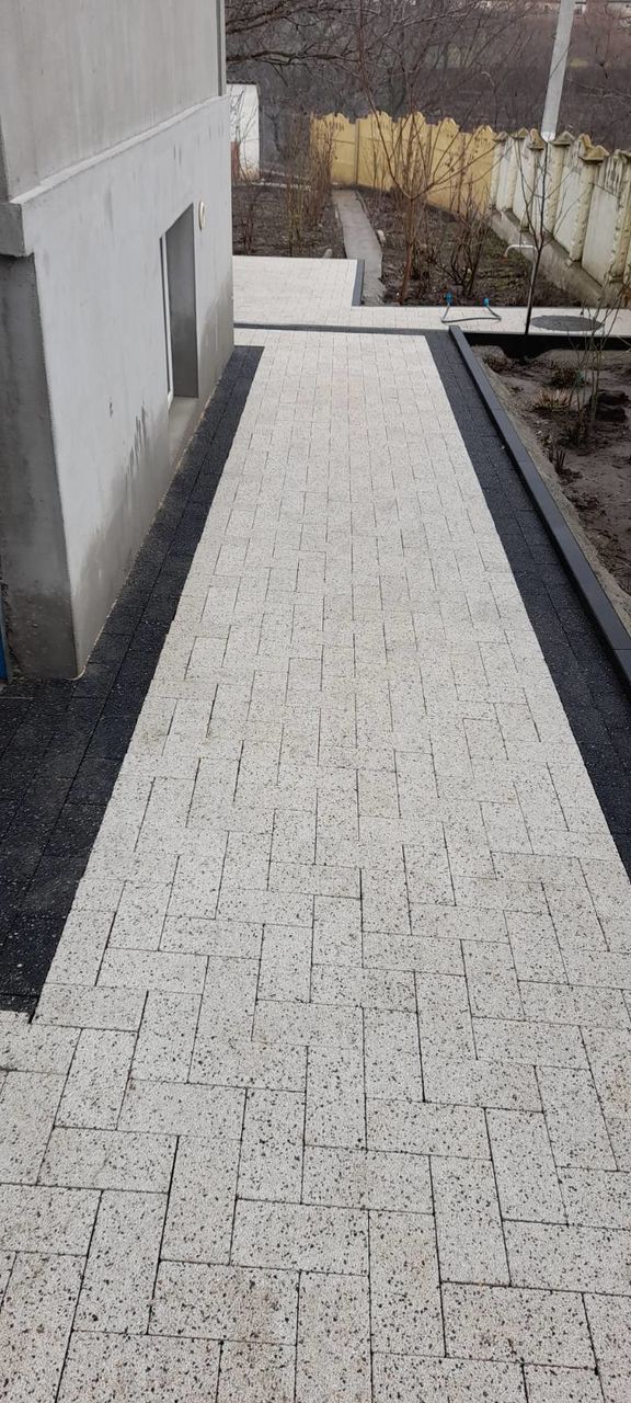 Amenajam pavaj, drumuri, parcari, ograzi, calitate ,garantie. Lucram cu pavaj de calitate фото 8