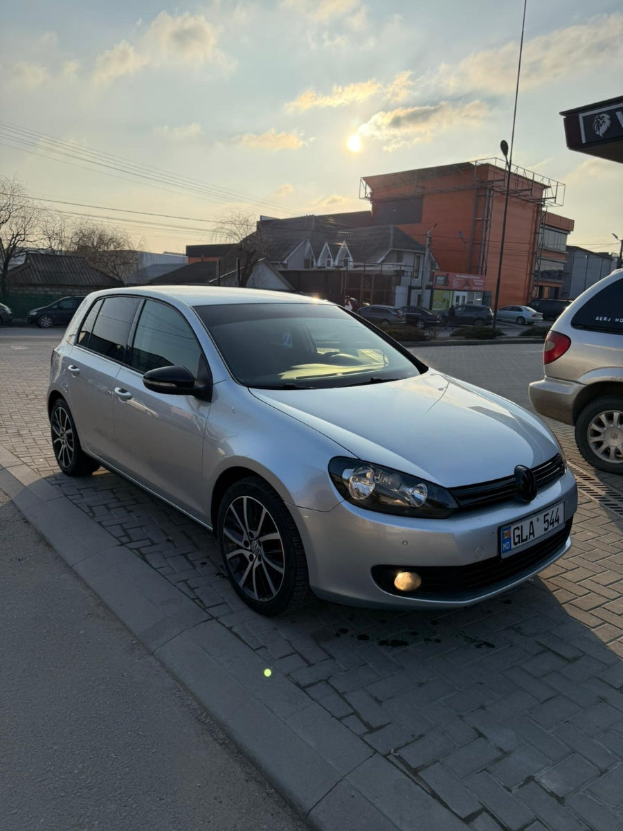 Volkswagen Golf foto 1