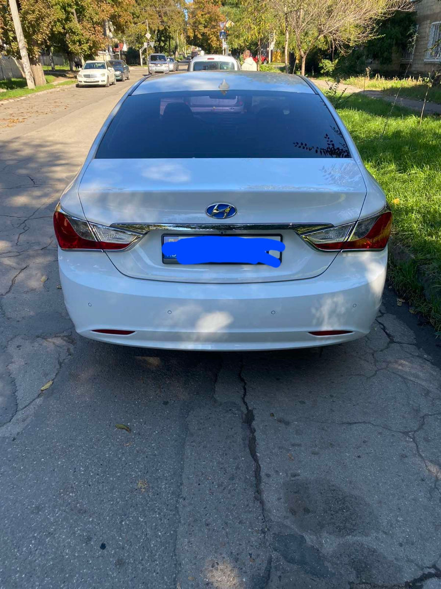 Hyundai Sonata фото 1