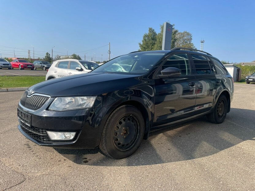 Skoda Octavia A7 Combi foto 0