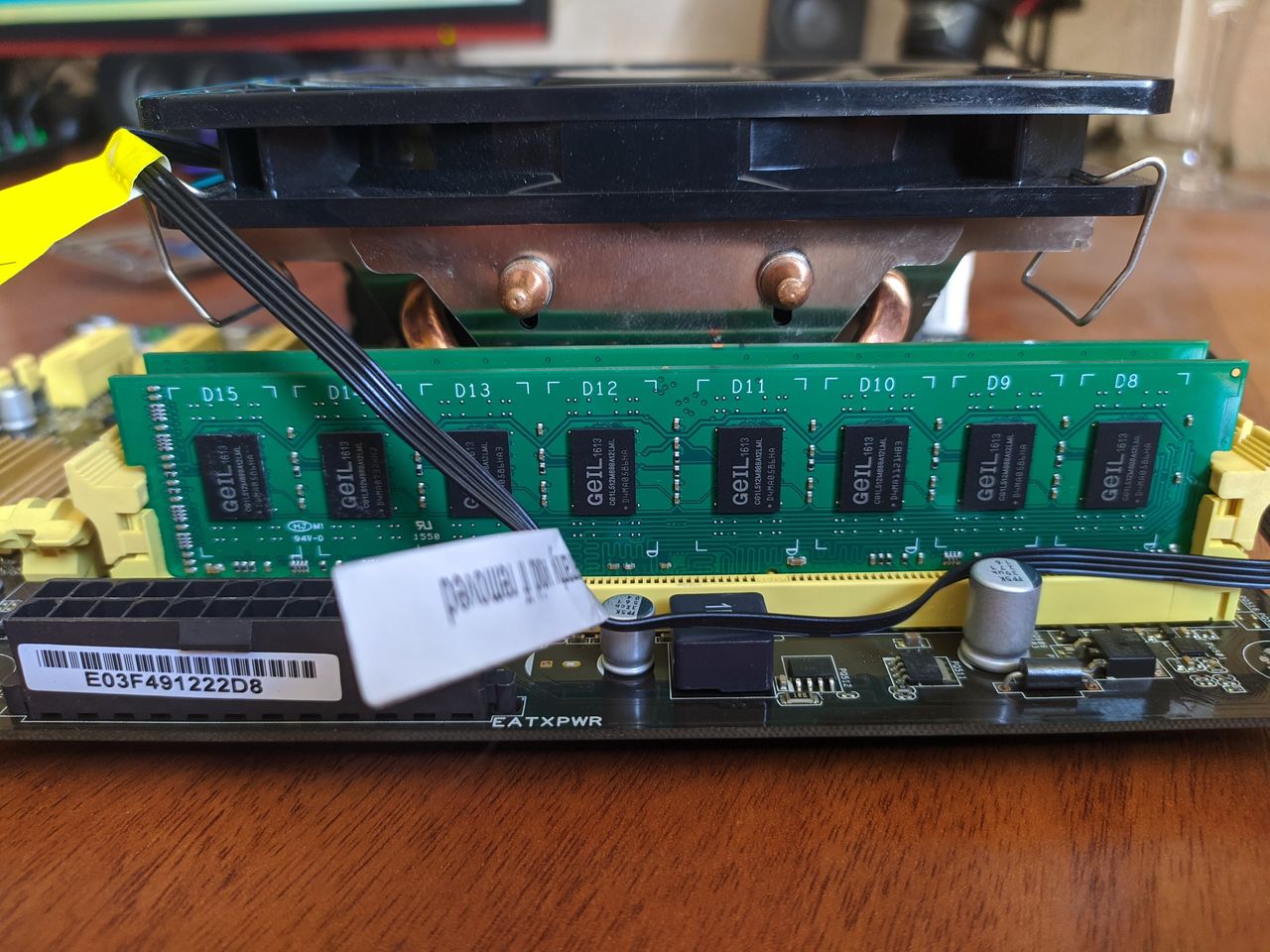 Процессор i7-4790 + кулер + метеринская плата + оперативная память