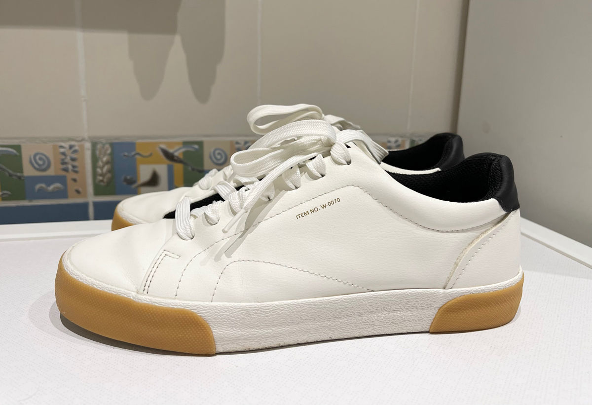! Pantofi sport Bershka  M. 40 foto 0