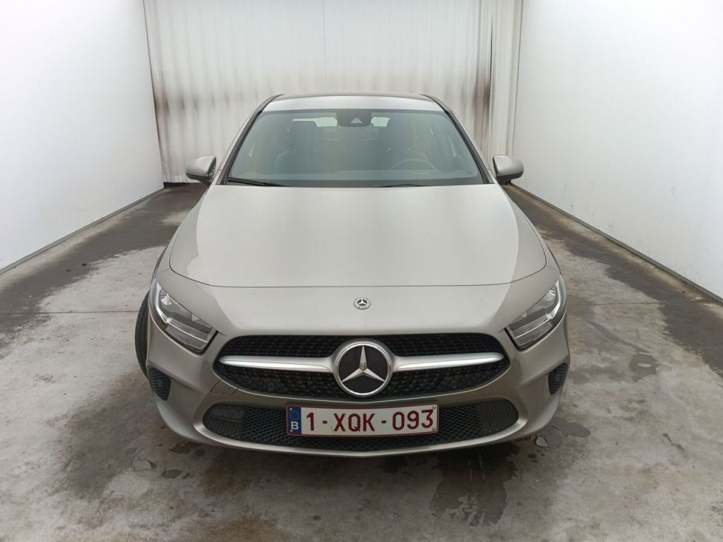Mercedes A-Class foto 1