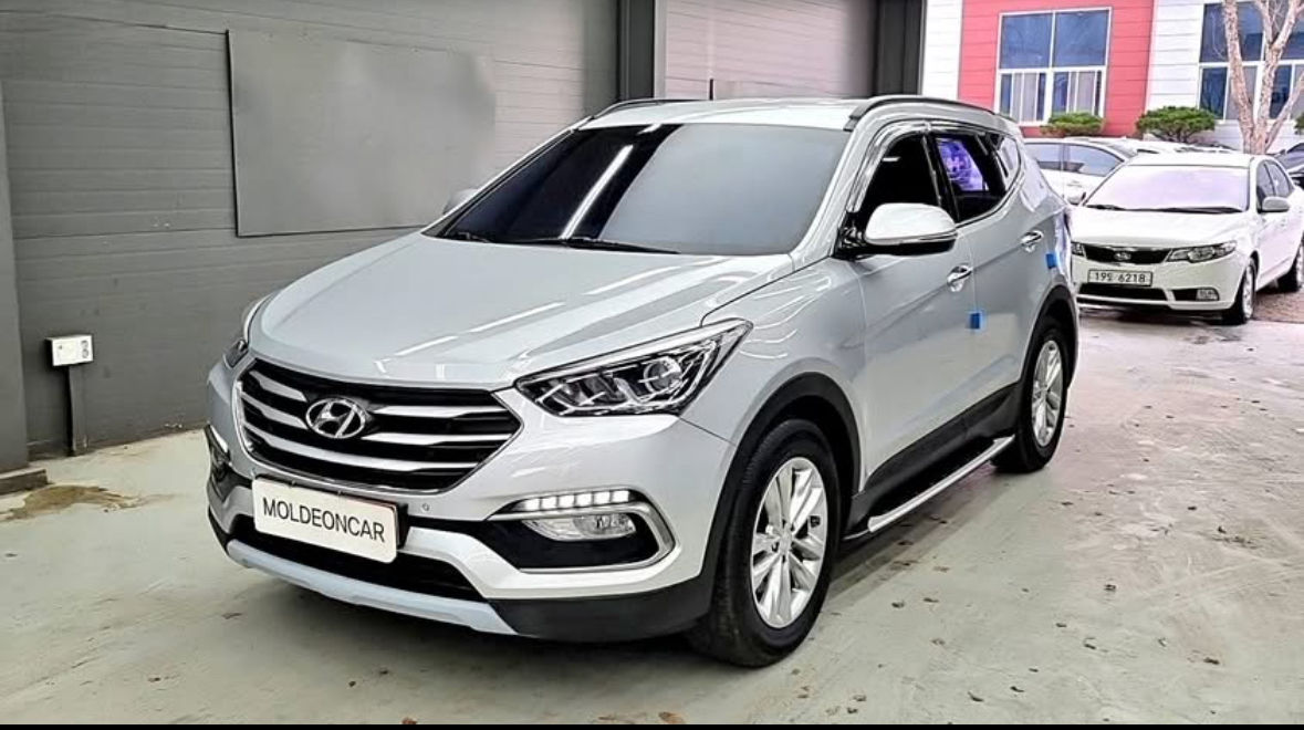 Hyundai Santa FE foto 0