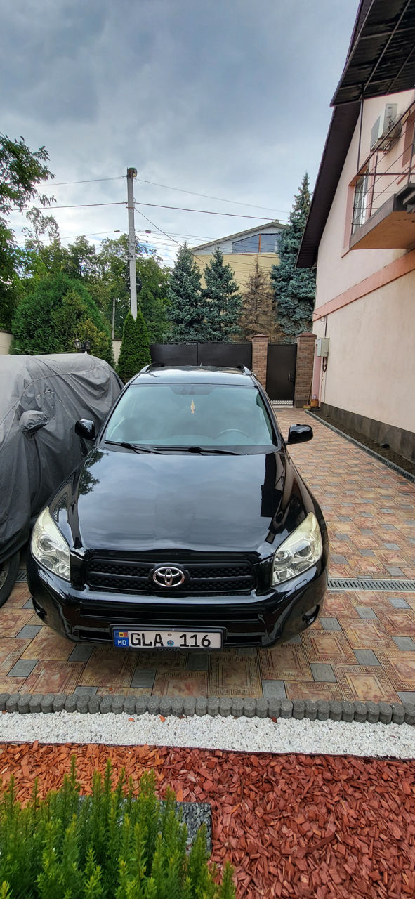 Toyota Rav 4 foto 1