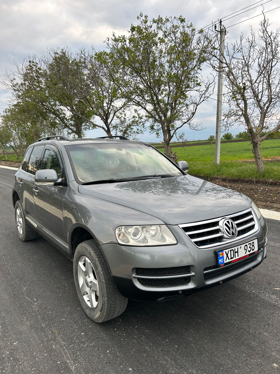 Volkswagen Touareg foto 2