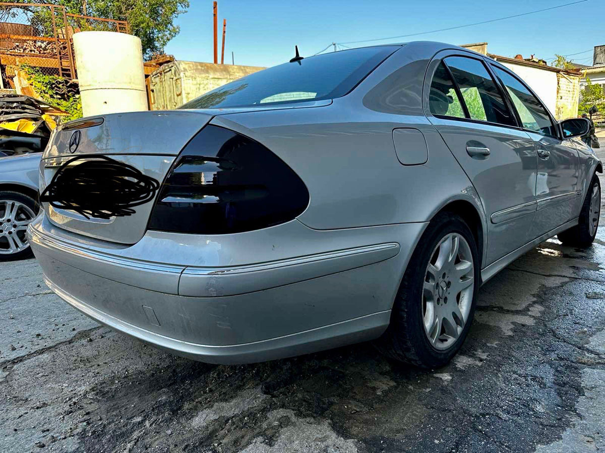 Mercedes w211 foto 2
