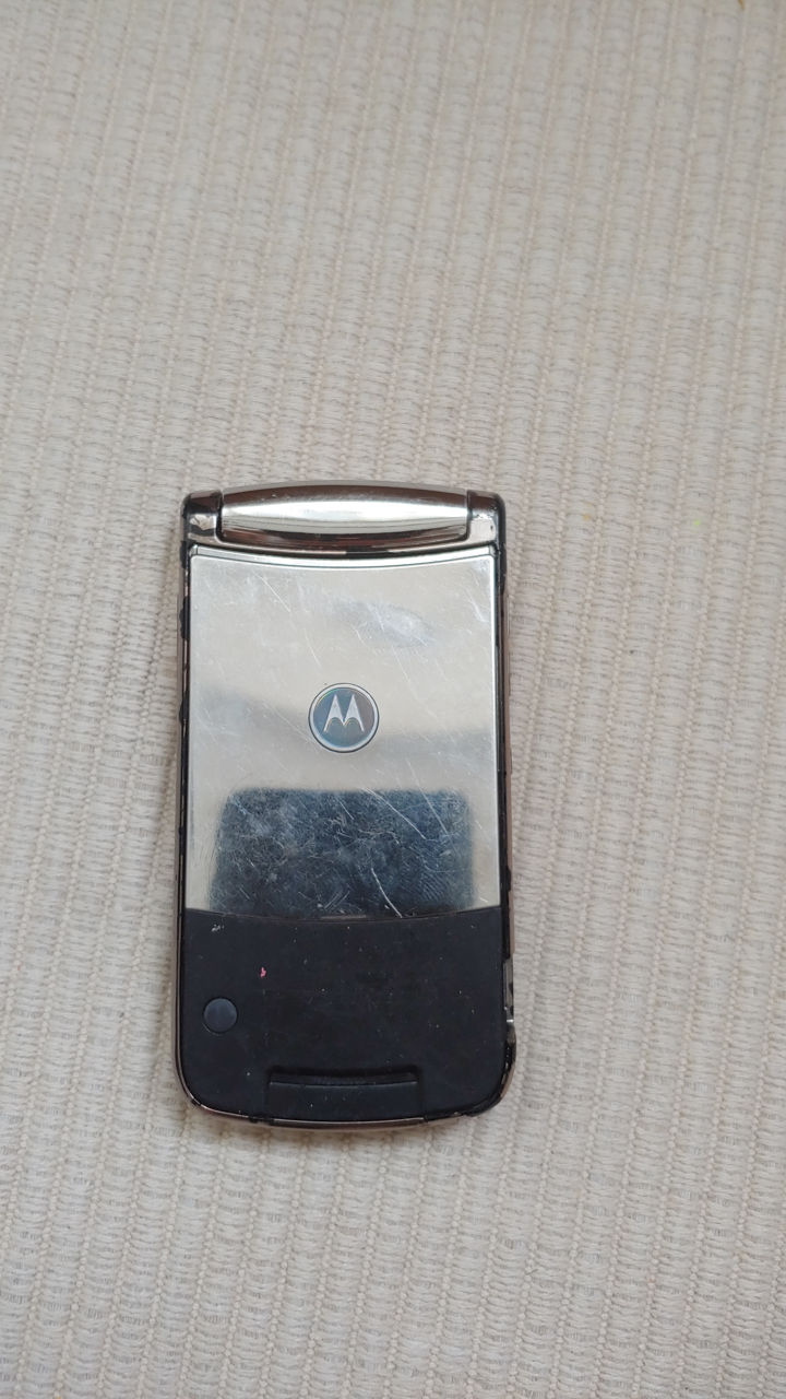 Motorola razr v8, v9 foto 1