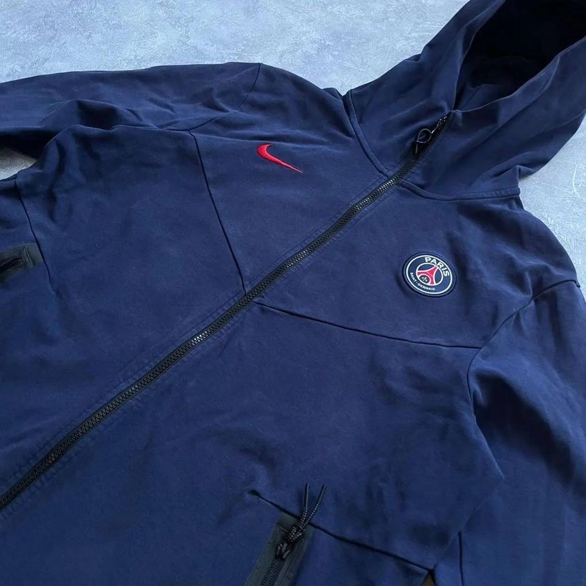 Nike Tech Fleece x PSG