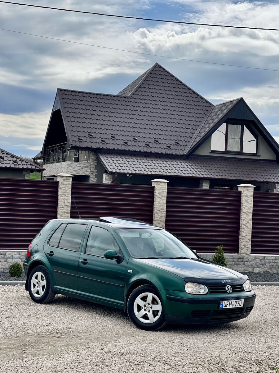 Volkswagen Golf foto 1