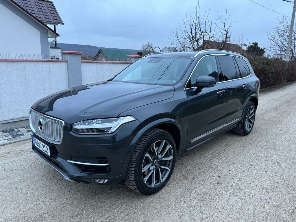 Volvo XC90 foto 0