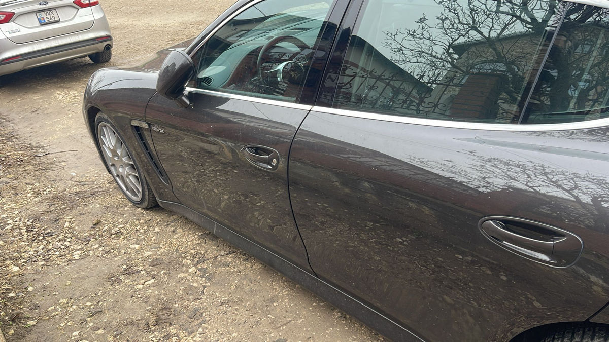 Porsche Panamera фото 2