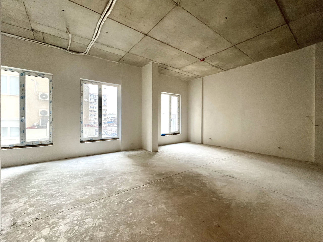 Spațiu comercial/Коммерческая площадь 57.6 m2; Centru foto 3