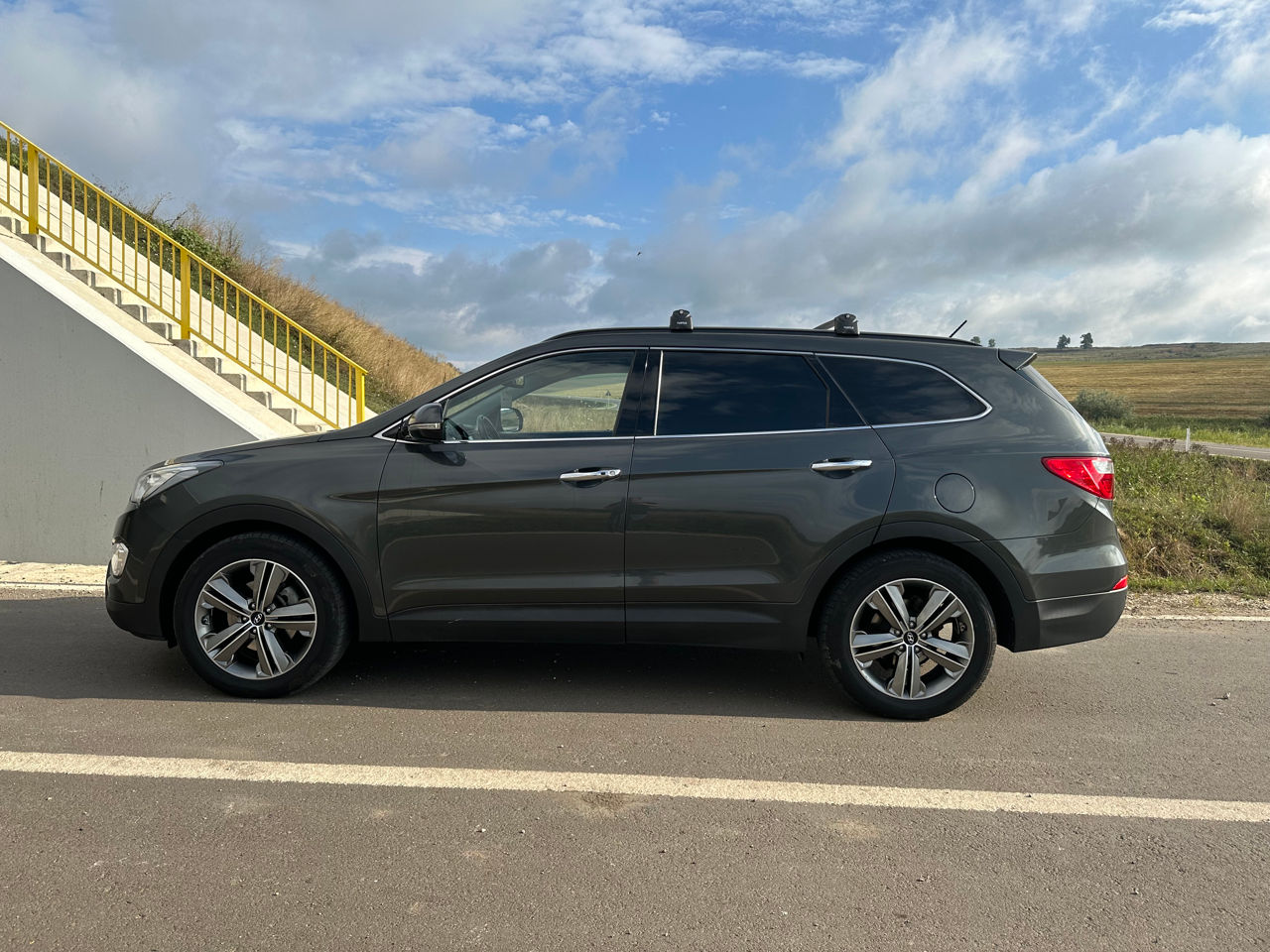 Hyundai Santa FE foto 1