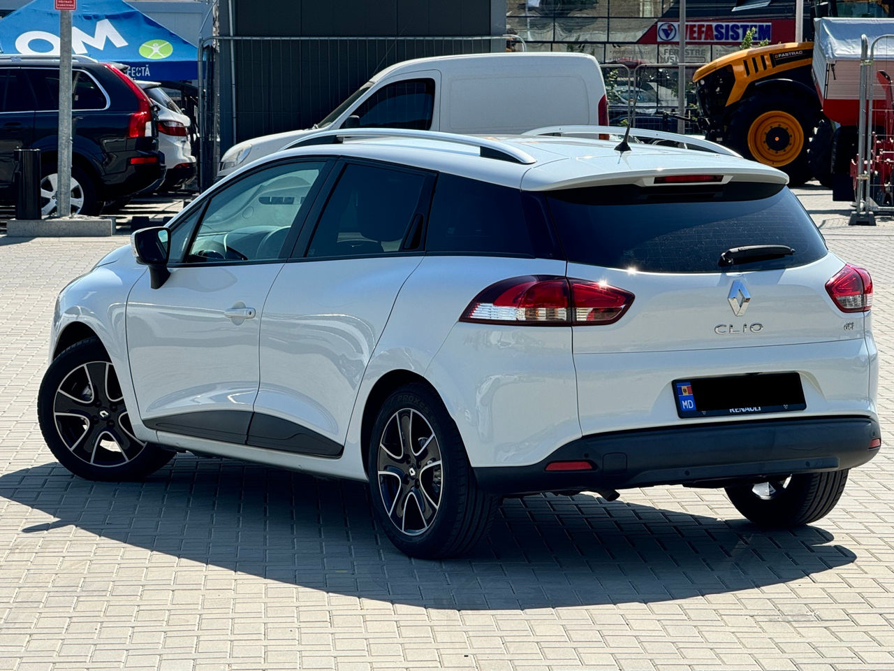 Renault Clio foto 4